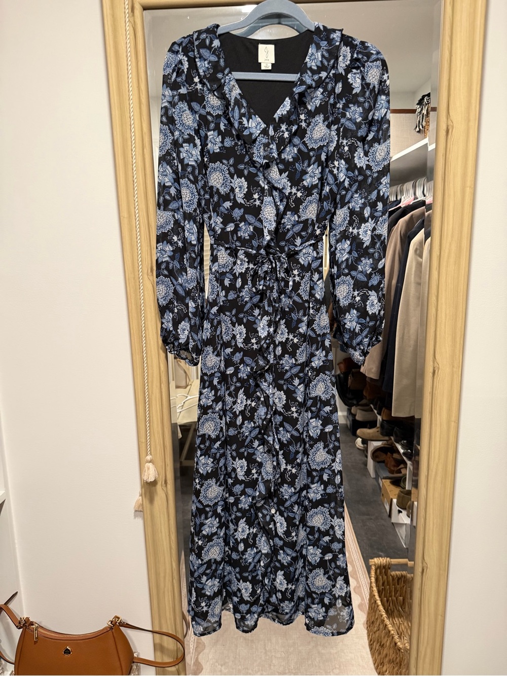 Floral Tie-Waist Middle Dress - Black & Light Blue